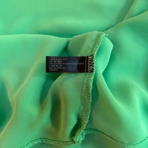 The Limited Green Women's blouse size M - Picture 6 of 6